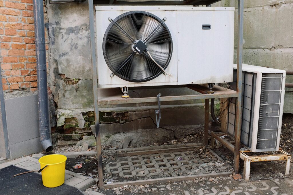 exterior-hvac-unit-with-rust-on-the-outside